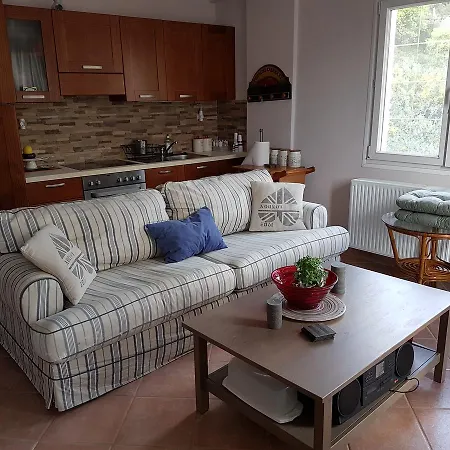Santafemia Apartment Agia Efimia